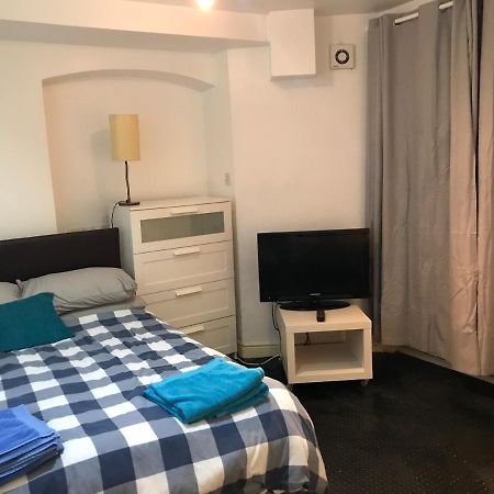 West Kensington 3 Bedroom Apartment London Exteriör bild