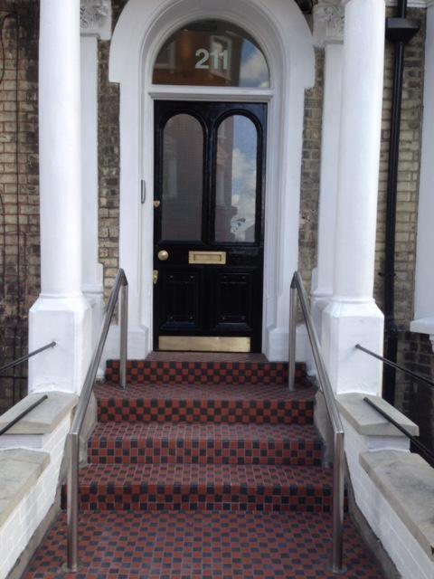 West Kensington 3 Bedroom Apartment London Exteriör bild